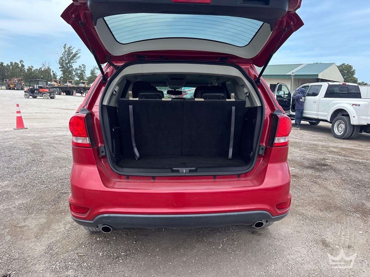 2014-dodge-journey-image-16