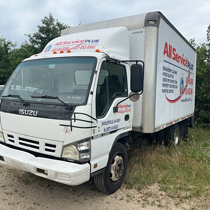 2006 ISUZU NQR