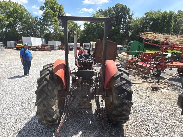 massey-ferguson-231-image-4