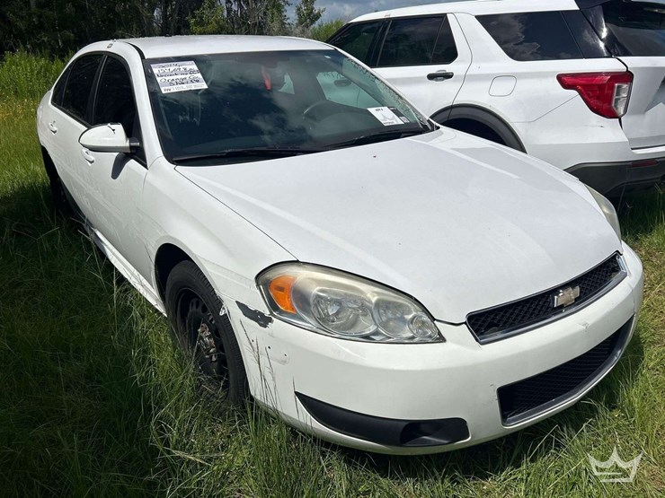 2014-chevrolet-impala-sedan-image-2