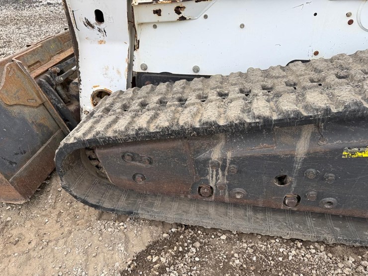bobcat-t870-image-18