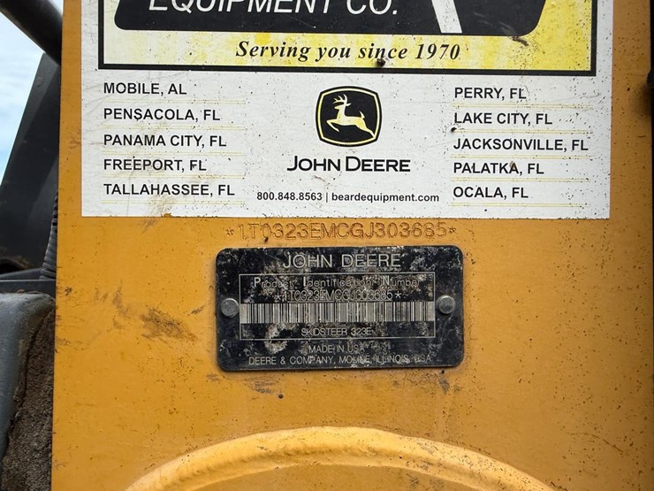 2016-deere-323e-image-26