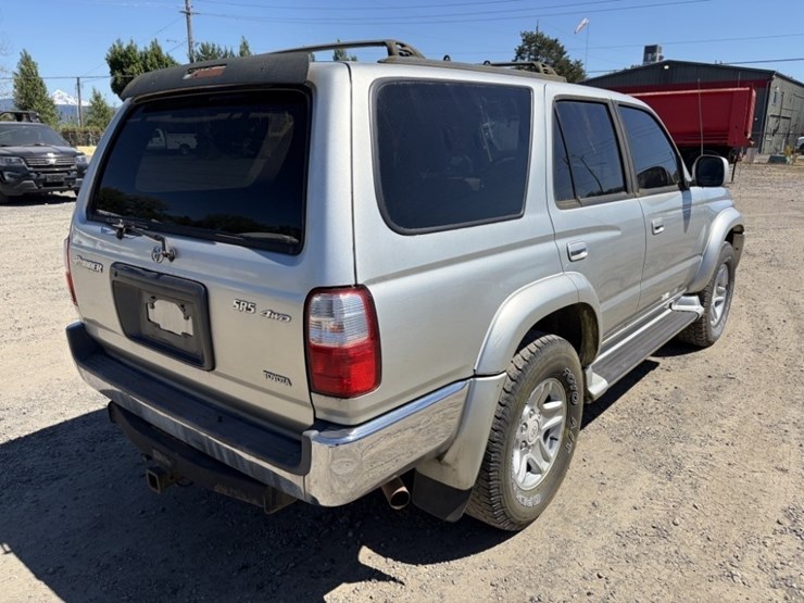 2001-toyota-4-runner-image-4