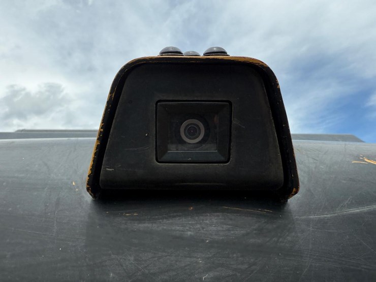 2015-caterpillar-313flgc-image-16
