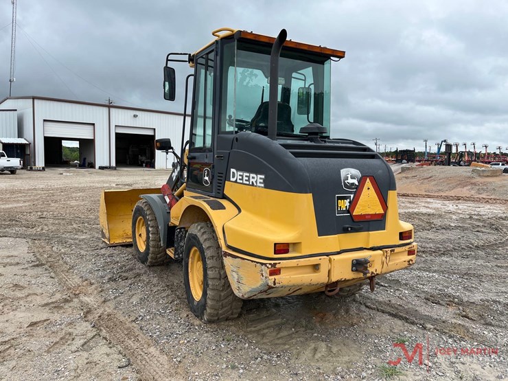 deere-244j-image-3