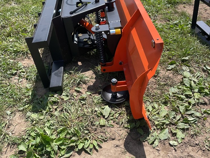 pabreak-skid-steer-hydraulic-dozer-blade-image-4