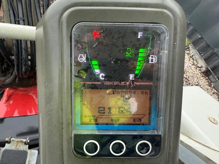 2017-takeuchi-tb230-image-21