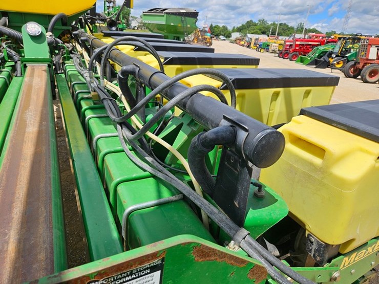 john-deere-1770-image-61