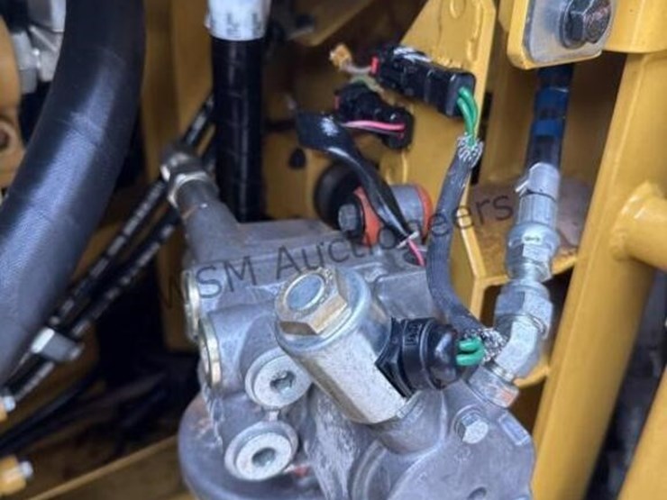 2013-caterpillar-349el-image-60