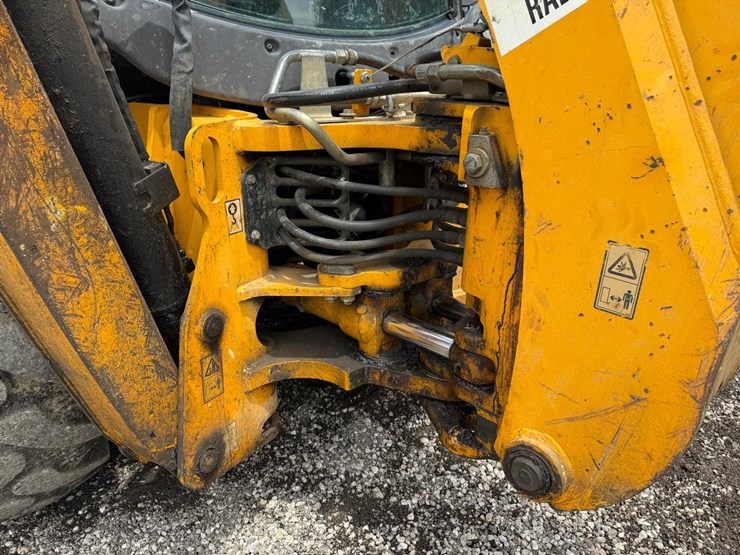 jcb-3cx14-image-17