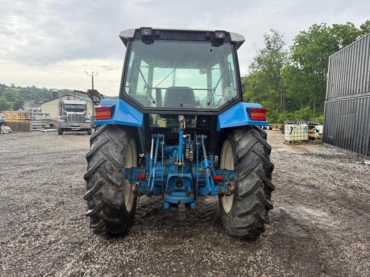 ford-7740-image-3