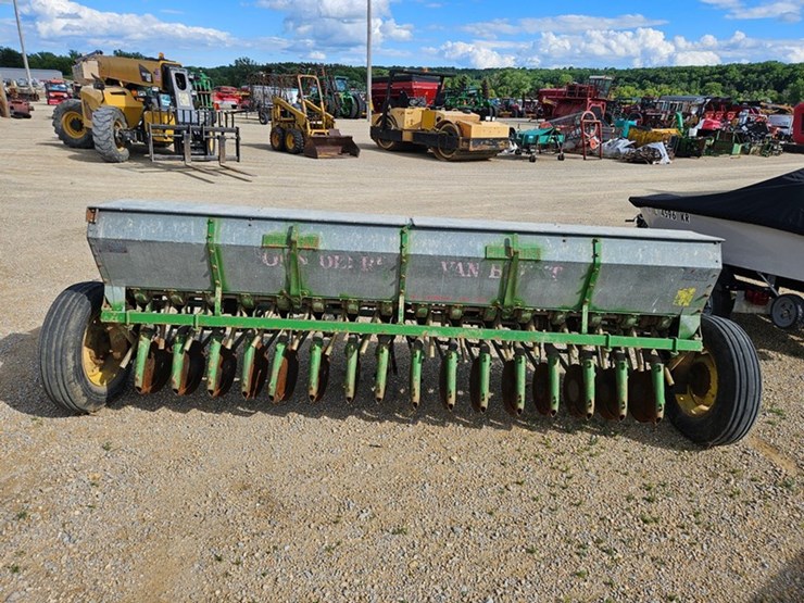 john-deere-10-image-4