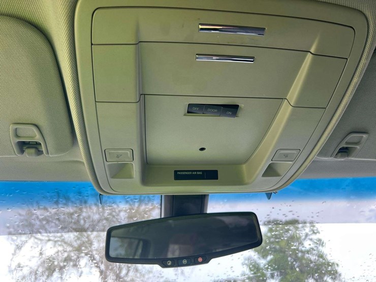 2018-chevrolet-tahoe-image-14