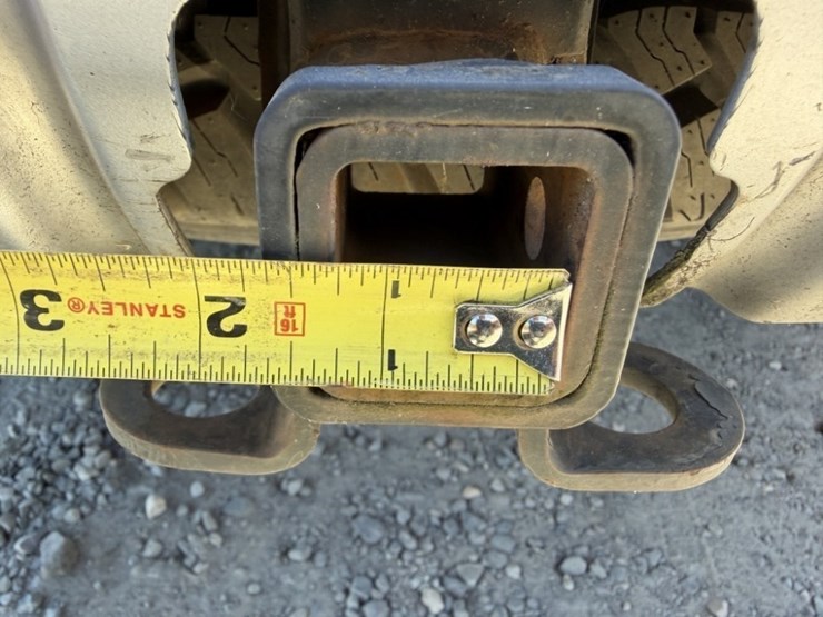 2010-ford-escape-image-21