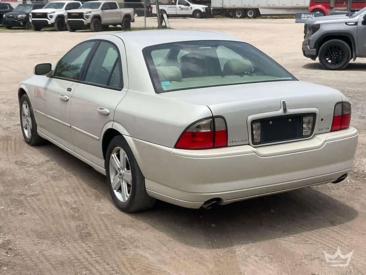 2006-lincoln-ls-sedan-image-4