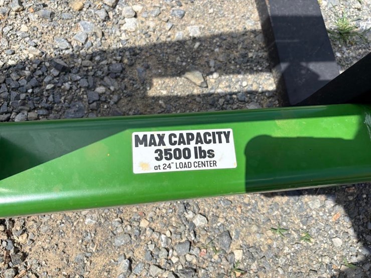 john-deere-kivel-pallet-fork-attachment-image-4