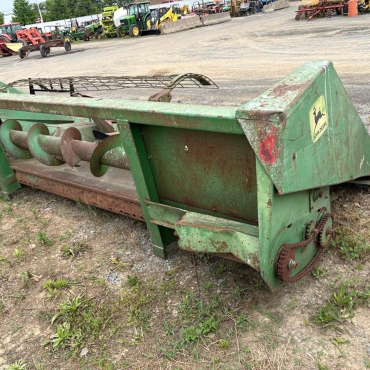 JOHN DEERE 444