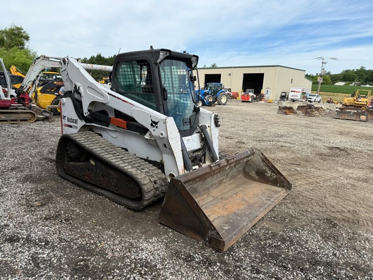 bobcat-t870-image-6