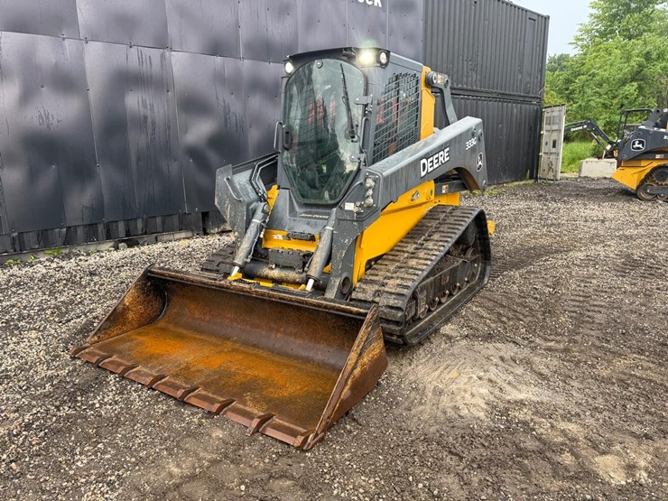 2018-deere-333g-image-8