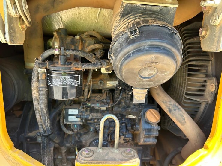 2016-deere-35g-image-14
