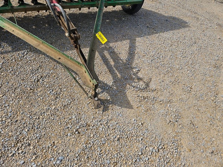 john-deere-10-image-9