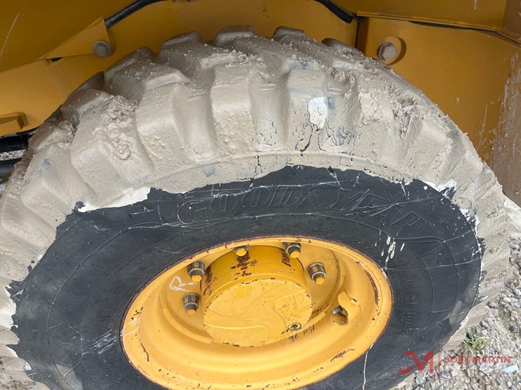deere-244j-image-10