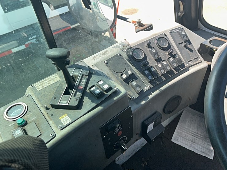 2016-global-m4-sweeper-image-16