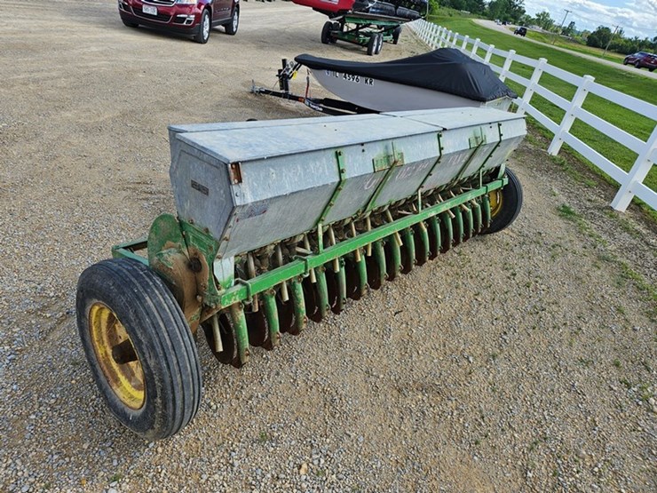 john-deere-10-image-3