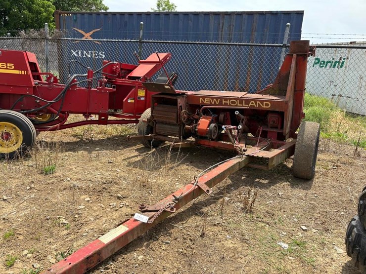new-holland-770-image-1