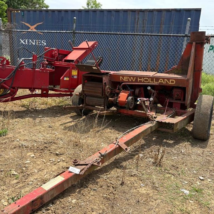 NEW HOLLAND 770