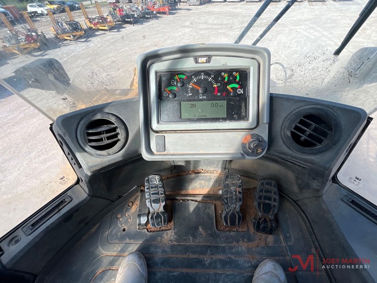2021-caterpillar-980m-image-21