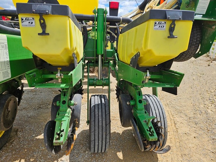 john-deere-1770-image-47