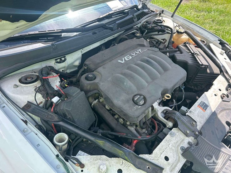2014-chevrolet-impala-sedan-image-8