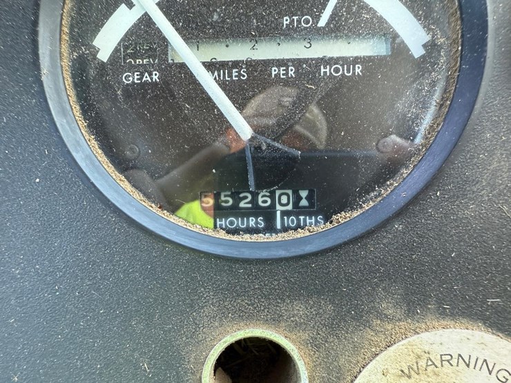 john-deere-4040-image-26