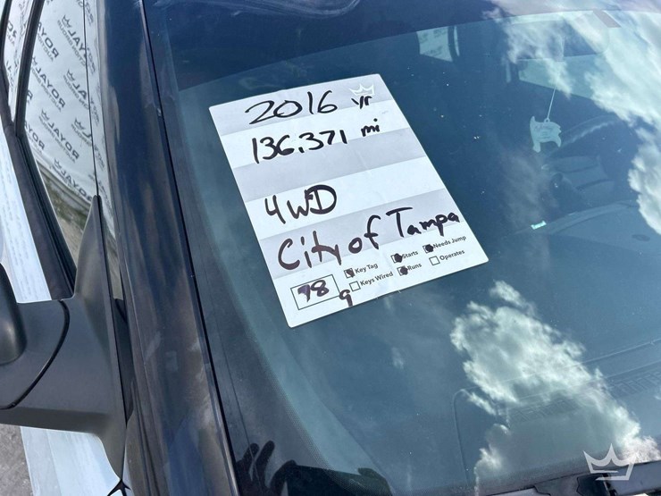 2016-ford-explorer-image-22