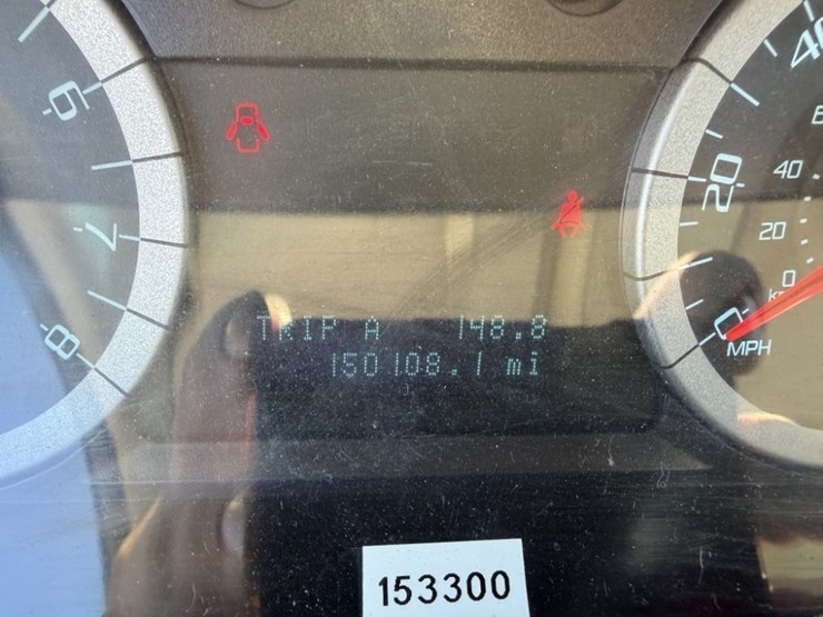 2010-ford-escape-image-28