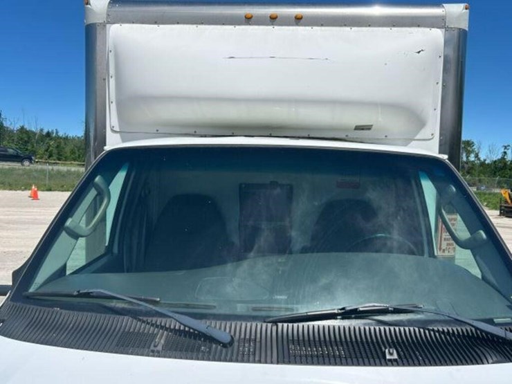 2008-ford-e450-image-31