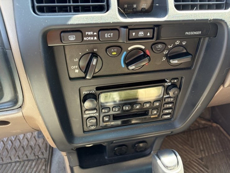 2001-toyota-4-runner-image-28
