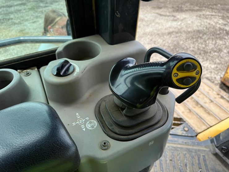 komatsu-d39px-23-image-28