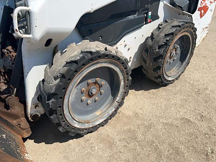 2021-bobcat-s62-image-8