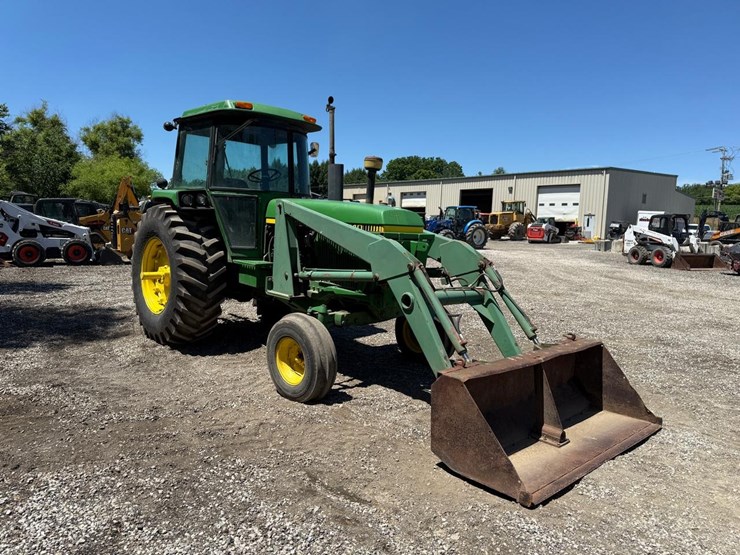 john-deere-4040-image-6