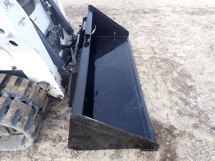 wildcat-84"-skid-steer-gp-bucket-image-4