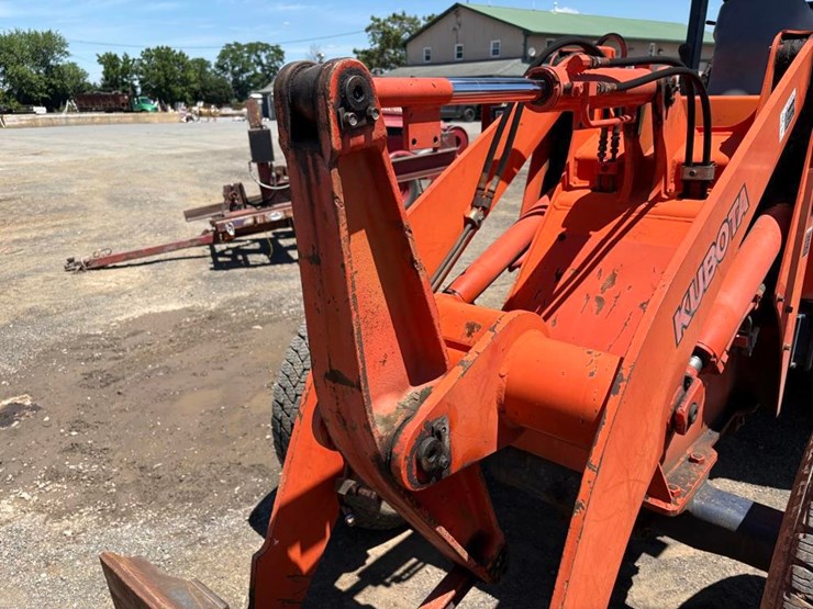 kubota-r420-image-4