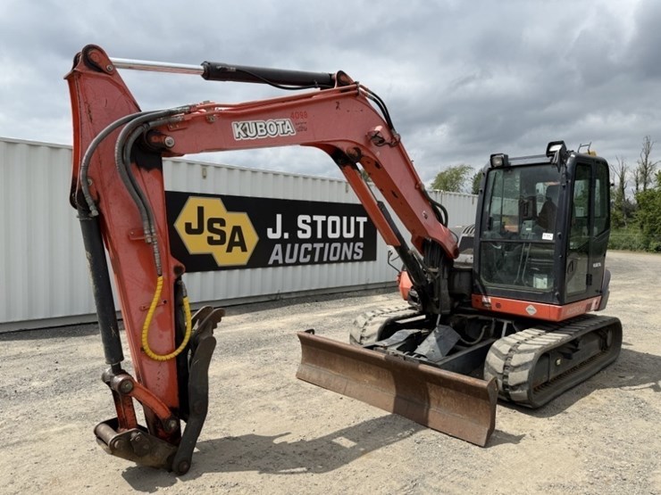 2014-kubota-kx080-4-image-1