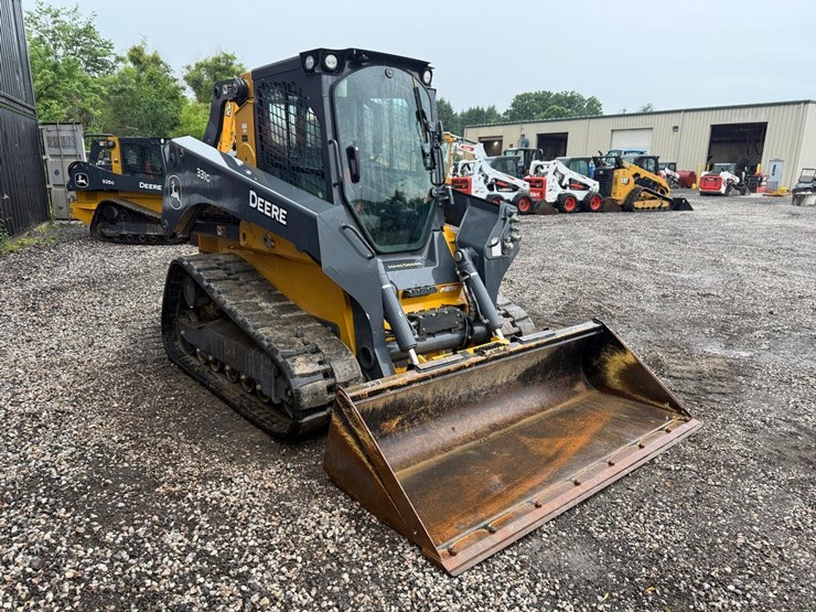 2021-deere-331g-image-6