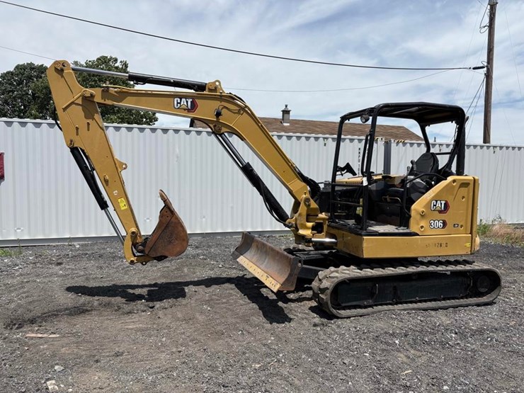2021-caterpillar-306-cr-image-2