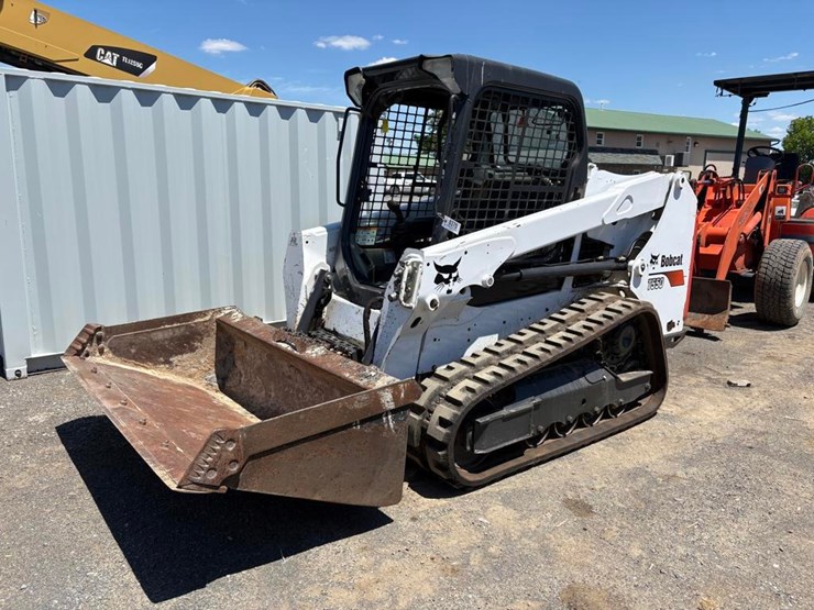 bobcat-t550-image-1