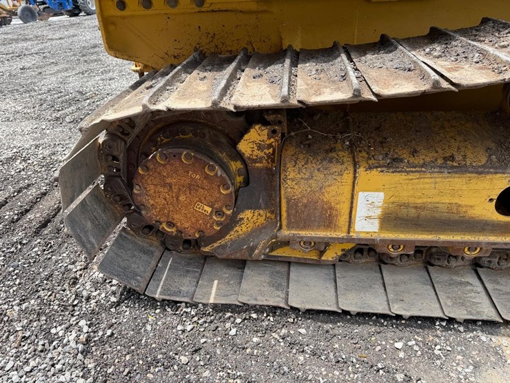 komatsu-d39px-23-image-12