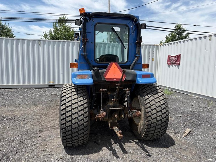 new-holland-tc45-image-16