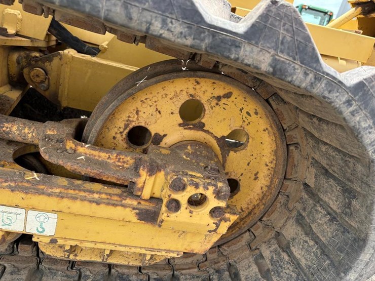 2012-komatsu-d21p-image-10